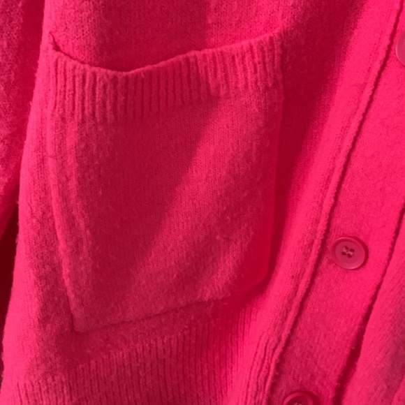 Lyla + Luxe Sweater - Picture 5 of 11